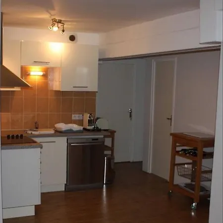 Grand Vue Apartment *